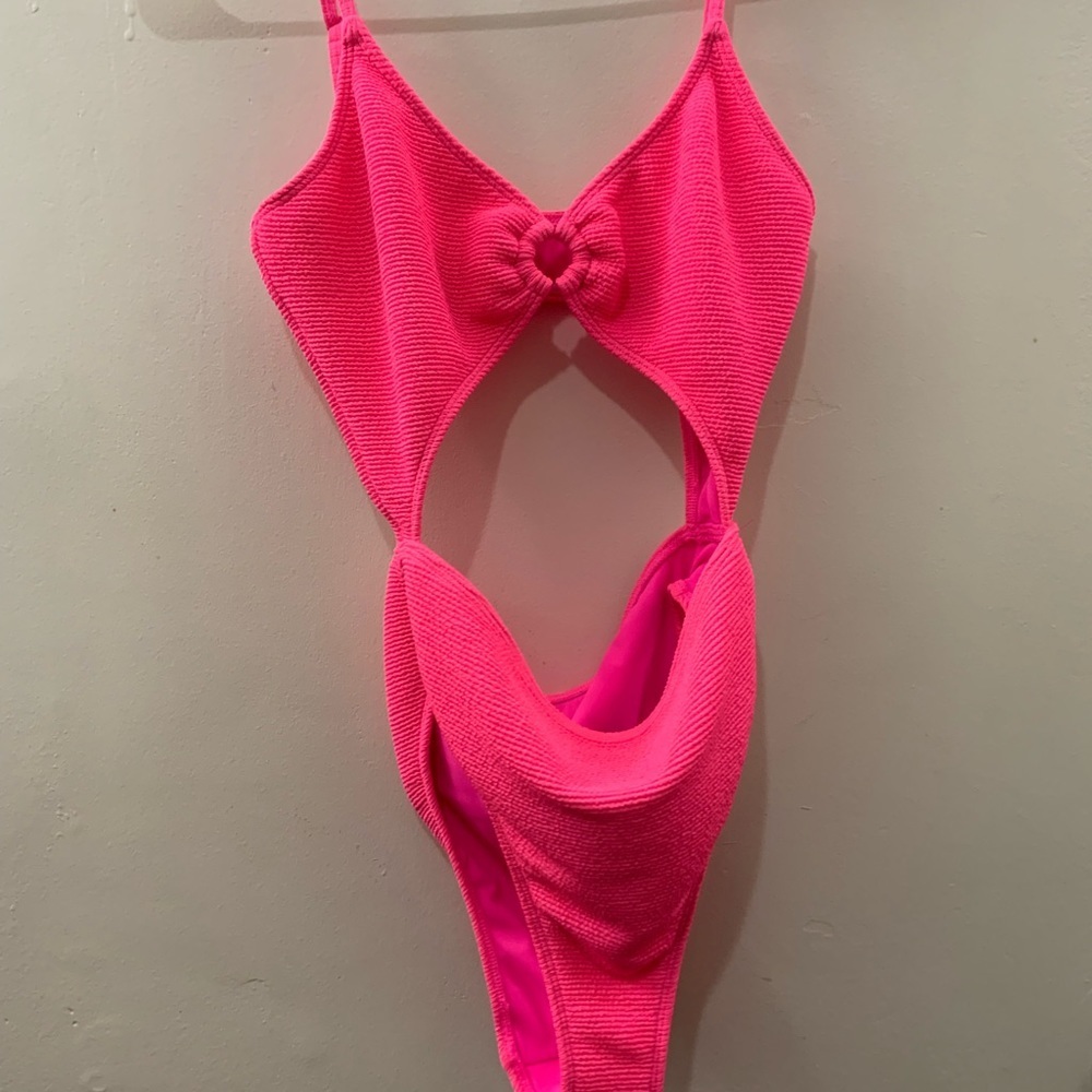 PacSun Pink One Piece Swimsuit - Picture 3 of 5